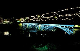 El puente de Triana construido entre los años 1845 y 1852