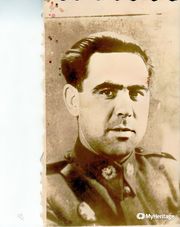 Tío Rafael de militar.jpg