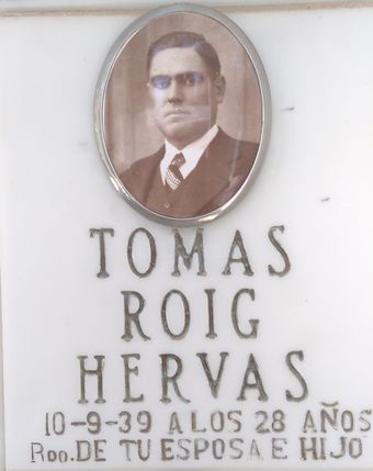 Tomás